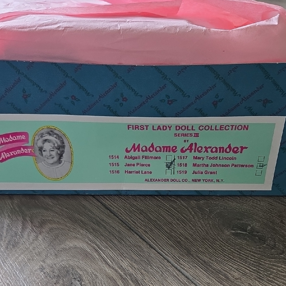Madame Alexander Martha Johnson Patterson Doll New In Box - Picture 7 of 8